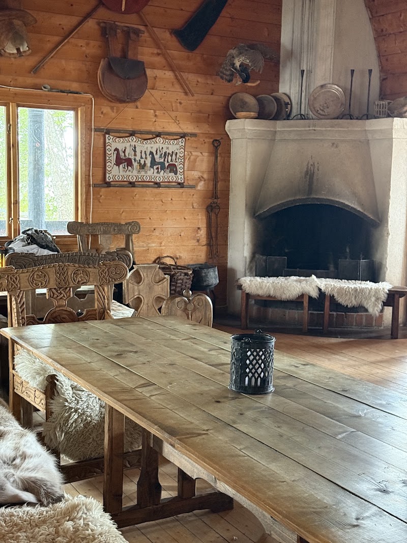 Restaurant Särimner (Unique Viking Restaurant on the shores of Lake Mälaren)