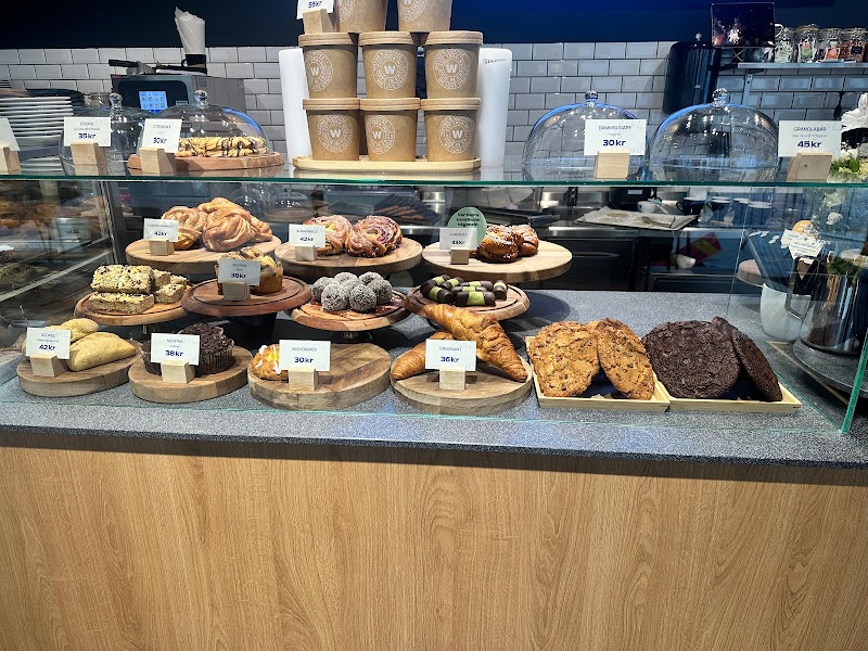 Waynes Coffee