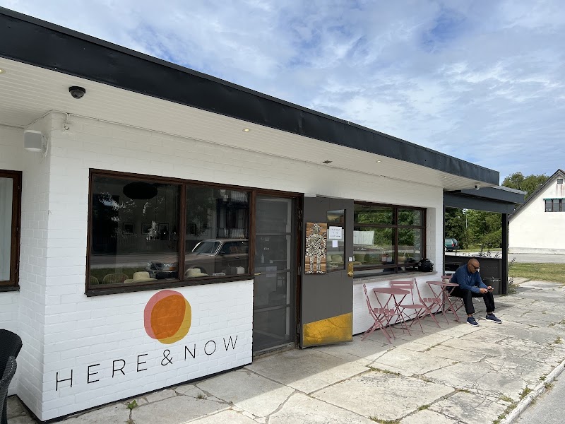 Café Here & Now